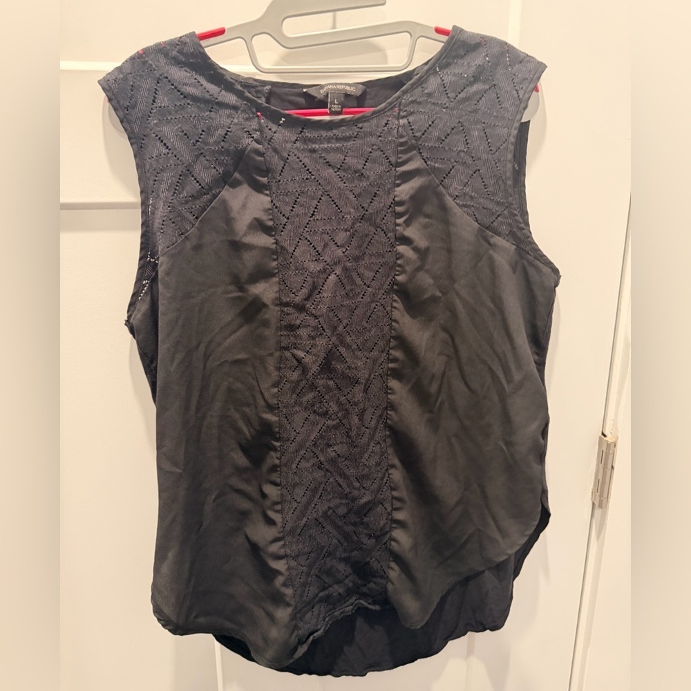 Banana Republic Black Sleeveless Lace Blouse Women’s Large Workwear Top